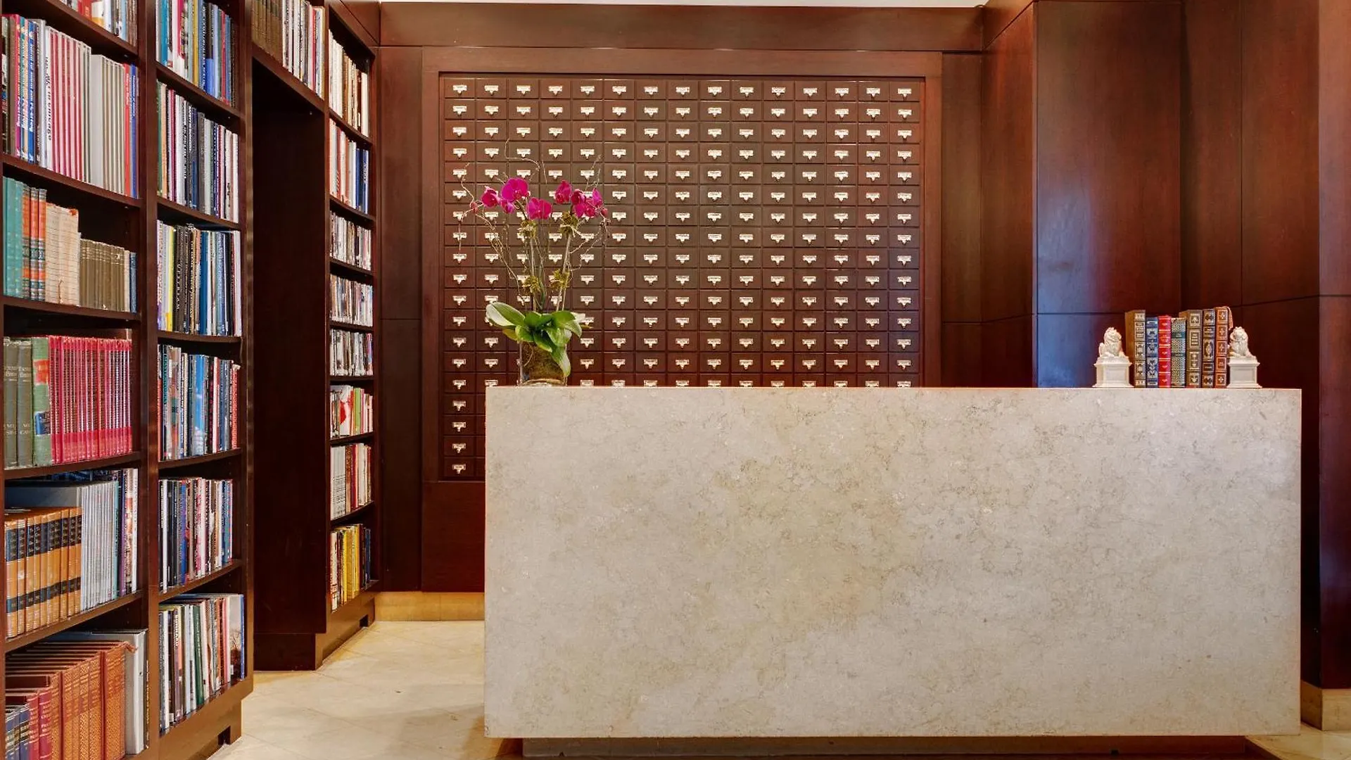 ****  Library Hotel By Library Hotel Collection New York United States